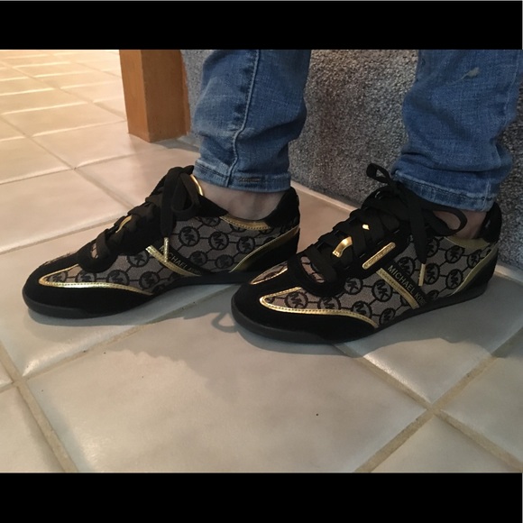 Michael Kors shoes - Picture 7 of 7